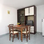 公寓 By The Sea Marusici, Omis - 8632